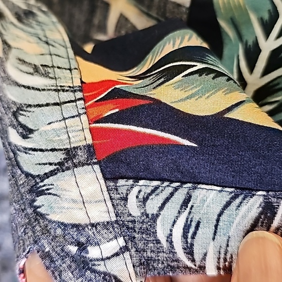 Molokai surf co. Mens hawian reverse Fabric shirt. Short sleeves,  size 2XL. - Picture 11 of 11